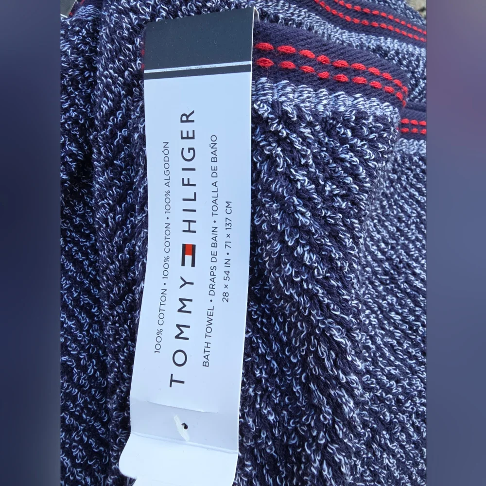 Vintage Tommy Hilfiger Bath Towel Gray White Blue Red